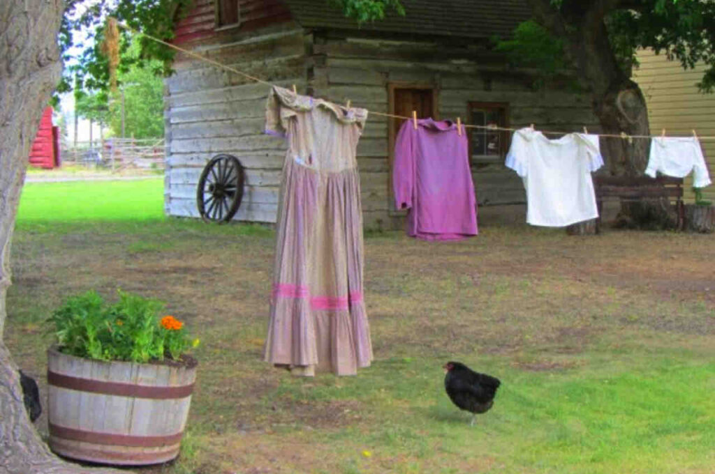 Save energy by drying clothes outside