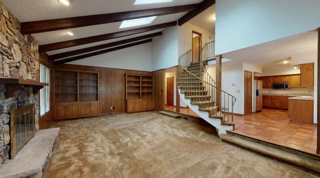 What does house insurance cover when on vacation